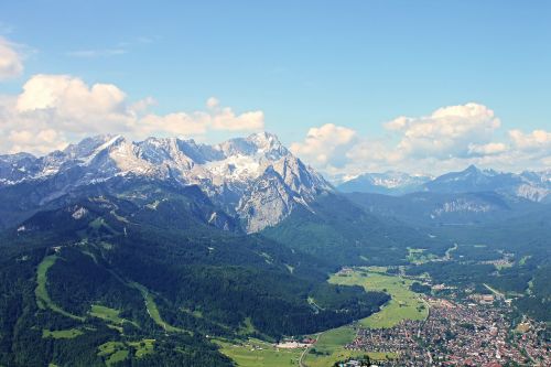 Zugspitze, Garmisch Partenkirchen, Alpių, Debesys, Rokas, Dangus, Kalnai, Aukštis, Vokietija, Tolimas Vaizdas, Bavarija, Panorama, Kraštovaizdis, Aukščiausiojo Lygio Susitikimas, Viršutinė Bavarija, Vaizdas, Įvedimas, Sniegas, Lauke, Wank, Kalnų Peizažas