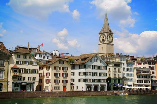 Zurich, Šveicarija, St Peter, Senamiestis, Architektūra, Istorinis Senamiestis, Pastatas, Centro, Namai, Istoriškai, Bažnyčia, Dangus, Istorinis Pastatas, Lankytinos Vietos, Tikėk, Limmat